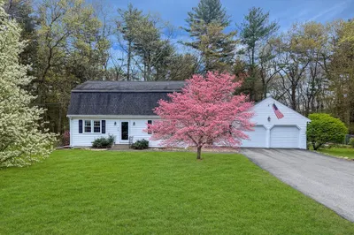 7 Farrwood Dr 1