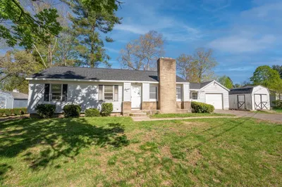 16 Locust St