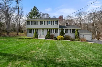 18 Black Pond Hill Rd 1
