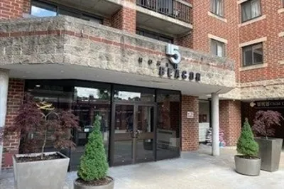 15 N Beacon St #809 1
