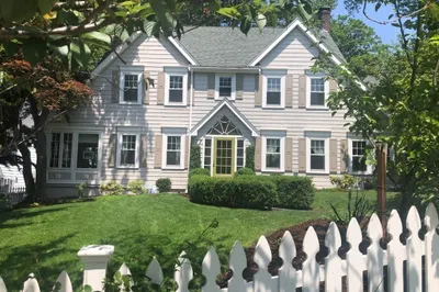 77 Larchmont Ave