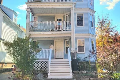 88 Selden St #2
