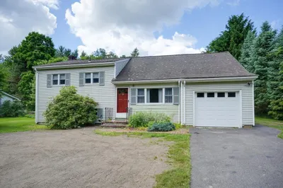 26 Middlesex St