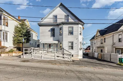 90 Gates St