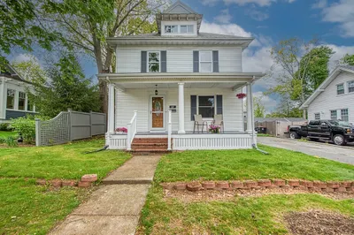 17 Cushing Ave