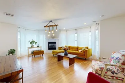 10 Saco St #6