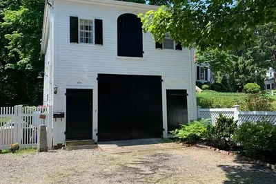 47 1/2 High St 1