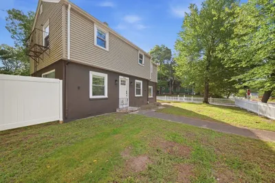 856 Newport Ave 1
