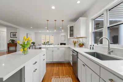 37 Philbrick Rd