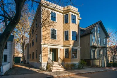 25 Grant St #1 1