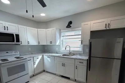 32 Valley St #1 1