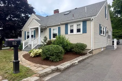 82 Main Street 1