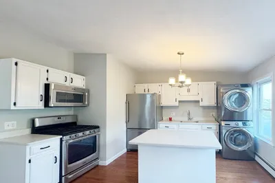 211 London Street #2