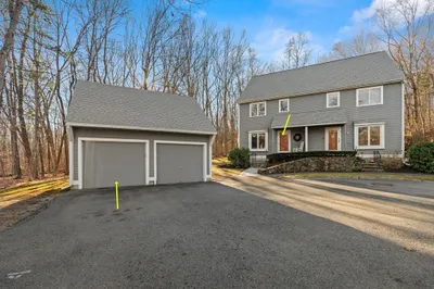 2 Country Hollow Ln #2