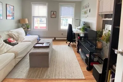 137 Chelsea St., St #2