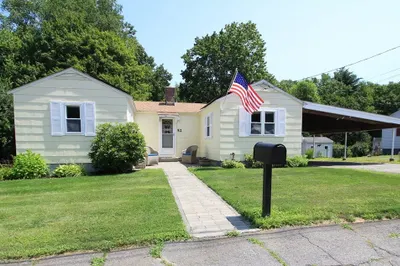 52 Sunrise Ave