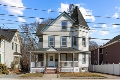 71 Arlington St #2