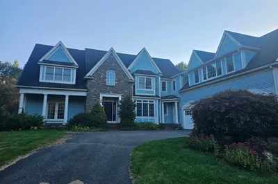 4 Shoestring Ln 1