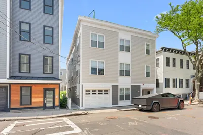 199 West St #8th 1
