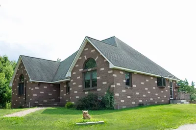 229 Hubbardston Rd