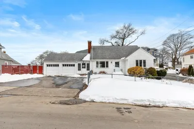 15 Nichols Avenue