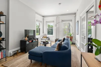 437 Shawmut Ave #2