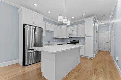 90 W 3rd St #1