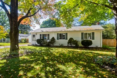 61 Arbor Rd