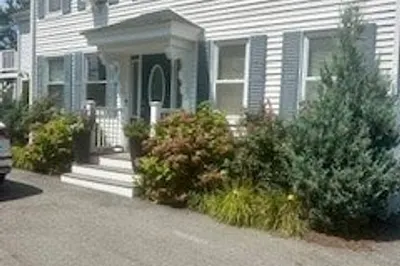 33 Barr St #1