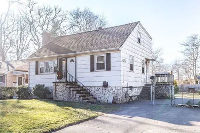 41 Paulin Ave