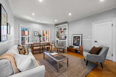 221 West Springfield St #3