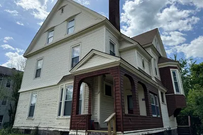 120 Lincoln St