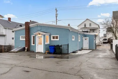 218 Hamlet St