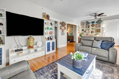 285 Lynn Shore Drive #502 1