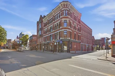 219 Central Street #2B 1