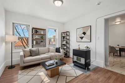 43 Pleasant St