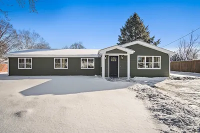 4 Jethro St