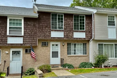 945 Riverside Drive #11C 1
