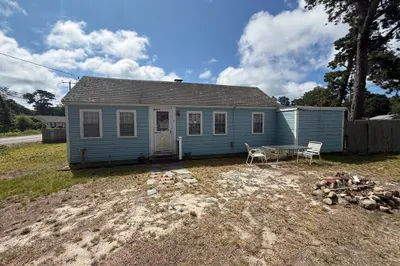 2 Cranberry Ln 1