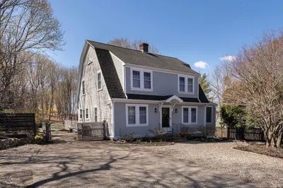 352 Concord Ave 1