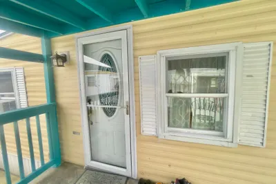 93 Grochmal Ave #39