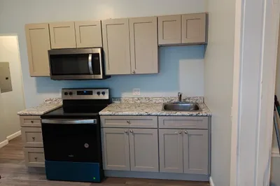 115 Maple Street #3 1