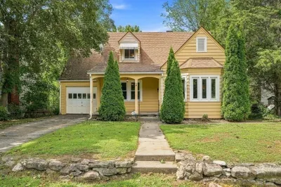 24 Litchfield Avenue 1