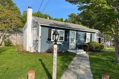 9 Gilbert St