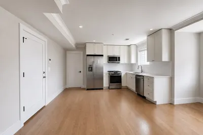 13 Greylock Rd #3 1