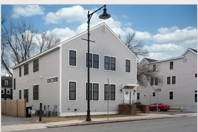 85 Bridge Street #4