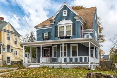 17 Goss Avenue #1