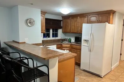 305 Shears St #2