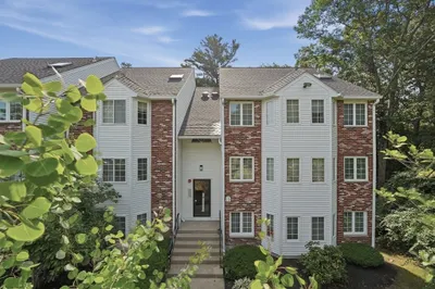 116 Tall Oaks Drive #T