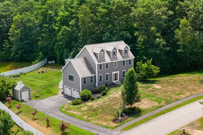 1 Moore Dr 1